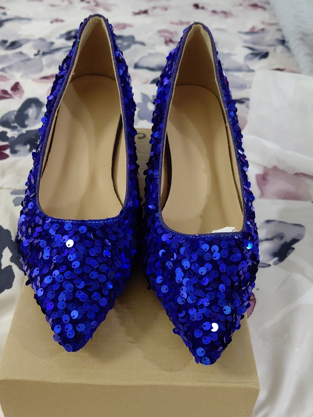 Women’s Sequin Pointed Toe Flats in Blue Size 41 9.5 2.5 Heel Shein